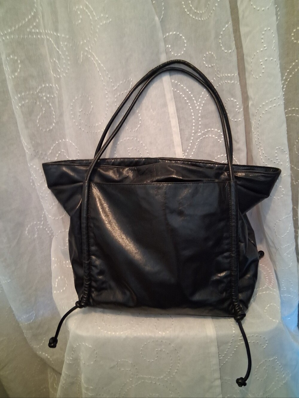latico Black Leather Tote with Dual Adjustable Shoulder Straps EUC
